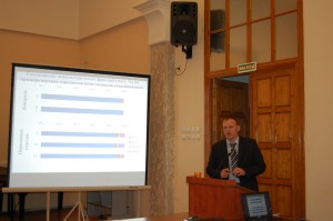 Выступление к.б.н. А.А. Дымова с докладом "Пирогенные изменения лесных почв и почвенного органического вещества"